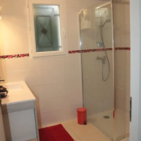 Holiday home Entre Brousse Et Garrigue *