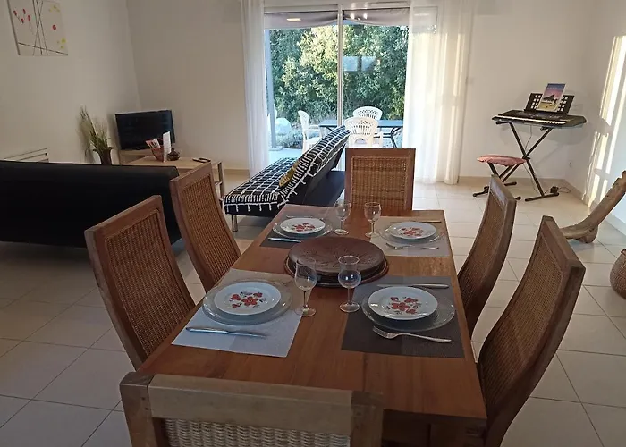 Entre Brousse Et Garrigue Ferienhaus